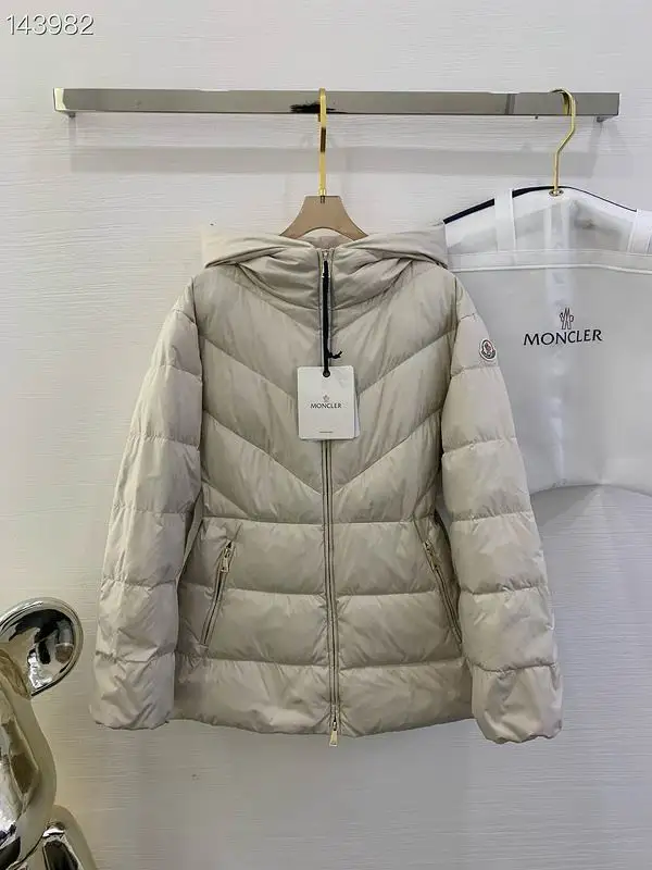 Moncler sz0-3 26yr308   (5)